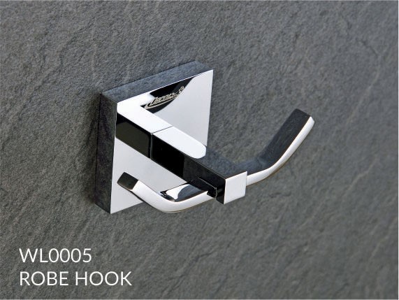 Walter by Decor Brass Bath